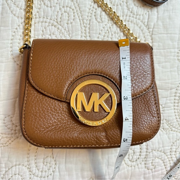 Michael Kors small 7x5 crossbody tan brown bag - Picture 3 of 9